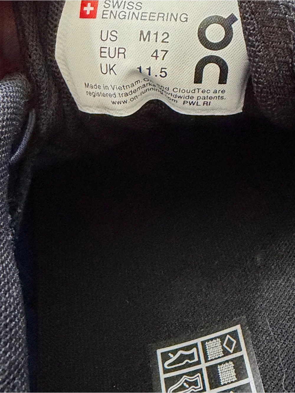 Men’s On Cloud 6 Running Shoes